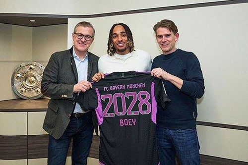 Bayern Munich âm thầm ra mắt tân binh 30 triệu euro