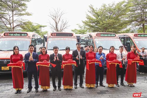 Đưa tuyến xe buýt mới từ sân bay Đà Nẵng đến Bà Nà Hills vào khai thác