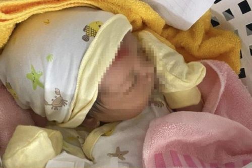 Mẹ sinh viên bỏ lại con gái sơ sinh tại cây xăng, nghẹn lòng trước lời nhắn 'để bé có cuộc sống tốt hơn'