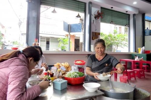Tiếp sức cho phụ nữ mưu sinh