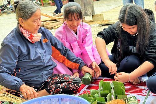 Trải nghiệm Tết cổ truyền Việt Nam - Hàn Quốc