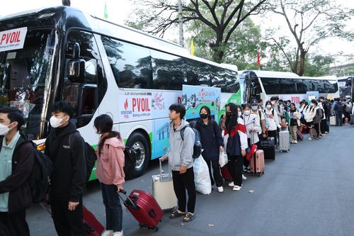 'Cùng PVOIL về quê đón Tết' – Xuân Giáp Thìn 2024