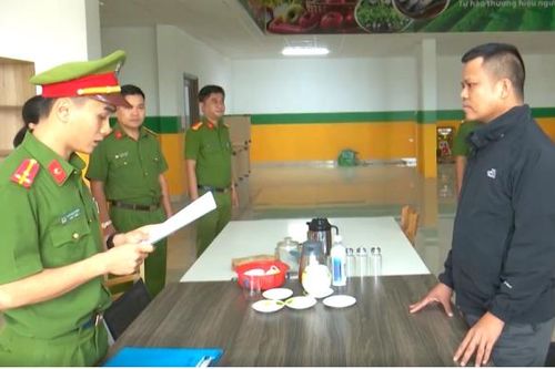 Bán… giấy thu tiền, hơn 500 người sập bẫy
