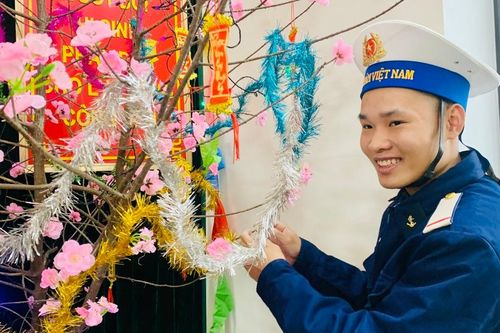 Lính đảo đón Tết