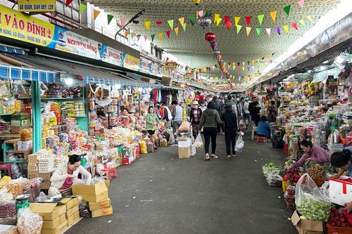 Chợ truyền thống Đà Nẵng vắng khách dịp cận Tết
