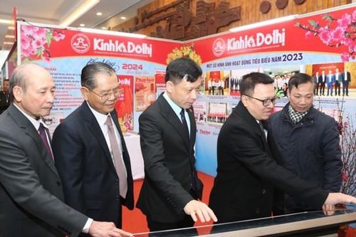 Khai mạc Hội báo Xuân Hà Nội và trao giải báo chí Ngô Tất Tố