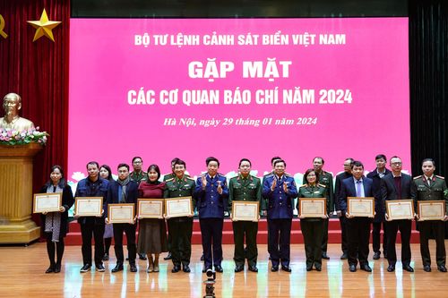 Phối hợp đẩy mạnh tuyên truyền hoạt động của lực lượng Cảnh sát biển