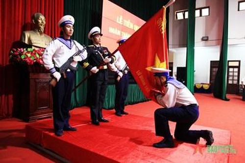 Vùng 4 Hải quân tiễn hạ sĩ quan, chiến sĩ hoàn thành nghĩa vụ quân sự năm 2024