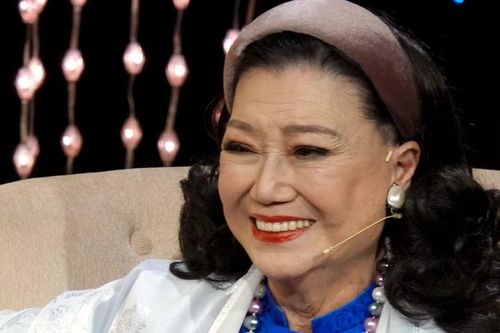 Chương trình Ngân mãi Chuông vàng vinh danh 'Kỳ nữ Kim Cương'