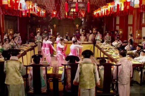Chi tiết bất ngờ về đêm giao thừa trong Tử Cấm Thành Trung Quốc