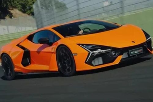 Lamborghini lần đầu chạm mốc bán hơn 10.000 siêu xe trong năm 2023