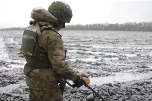 Ukraine rải mìn dựng 'vành đai lửa', chặn đà tiến công của Nga