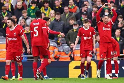 Liverpool lọt vào vòng 5 FA Cup sau 'Cơn mưa bàn thắng' tại Anfield