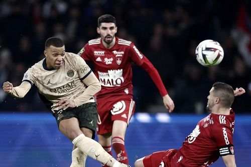 Mbappe mờ nhạt, PSG đánh rơi chiến thắng