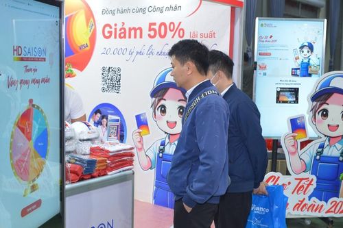 Tặng quà Tết cho người lao động qua thẻ HD SAISON