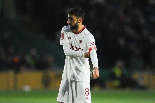 Bruno Fernandes chê trách các đồng đội ích kỷ