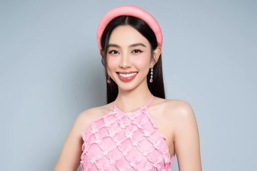 Dàn Hoa hậu, Á hậu Việt khoe nét xinh đẹp cùng mẫu áo dài đậm sắc Xuân