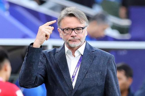 HLV Troussier có gây khó hiểu về cách chọn cầu thủ?