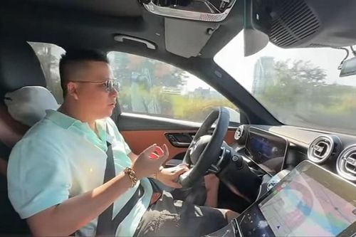 Khoa Pug gây 'choáng' khi chi 1 tỷ sắm đồ Tết, diện mạo mới càng khiến netizen xôn xao