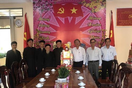 Phật hội Tứ Ân Hiếu Nghĩa chúc Tết huyện Tri Tôn