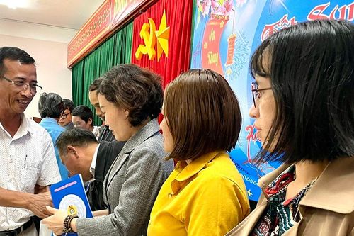 Tròn đầy Tết sẻ chia