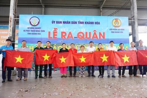 Ra quân khai thác hải sản năm 2024