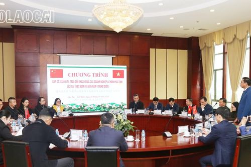 Gặp gỡ, giao lưu trao đổi khách giữa các doanh nghiệp lữ hành hai tỉnh Lào Cai (Việt Nam) và Vân Nam (Trung Quốc)