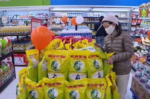 Hàng Việt chiếm ưu thế thị trường Tết
