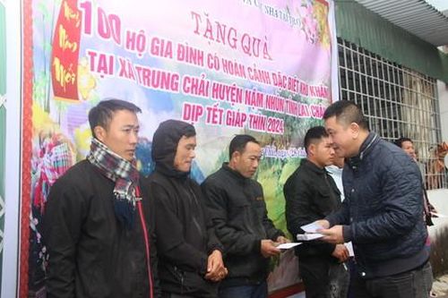 Mang xuân đến với người dân vùng biên cương Lai Châu