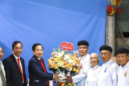 Lãnh đạo tỉnh Khánh Hòa, chúc Tết cơ sở tôn giáo