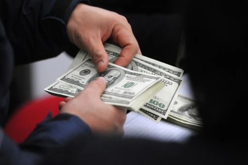 HSBC: Đồng USD vẫn mạnh