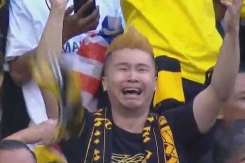 Thanh niên Malaysia đổi đời sau khoảnh khắc bật khóc tại Asian Cup