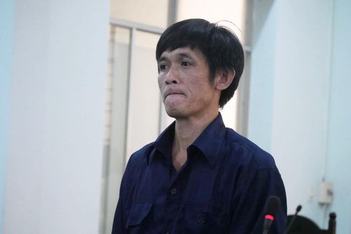 Vi phạm nồng độ cồn còn đánh CSGT, người đàn ông lãnh án 12 tháng tù