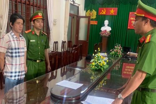 Khởi tố đối tượng khai thác cát sông trái phép tại Bến Tre