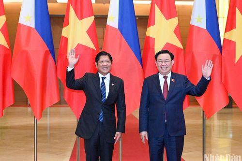Chủ tịch Quốc hội Vương Đình Huệ hội kiến Tổng thống Philippines Ferdinand Romualdez Marcos Jr.