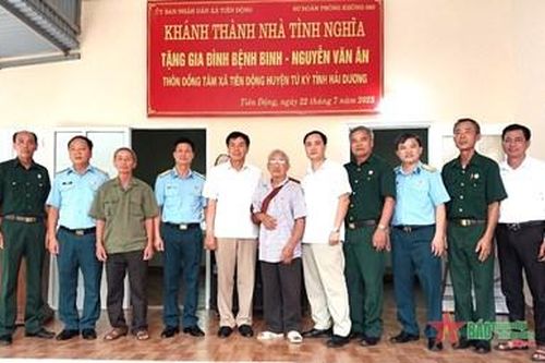 Nghĩa tình dành tặng ông Ân