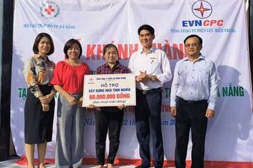 Tổng công ty Điện lực miền Trung tiếp tục hỗ trợ xây dựng 70 căn nhà tình nghĩa