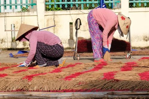 Hương sắc làng nghề những ngày cận Tết