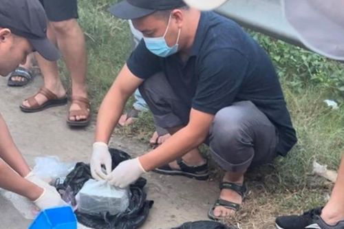 Ly kỳ hành trình theo dấu 5 bánh heroin