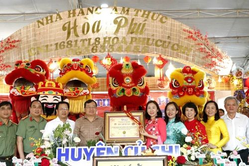 Củ Chi lập kỷ lục với 100 món ăn chế biến từ khoai mì
