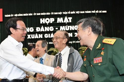 TPHCM tập trung xây dựng đội ngũ cán bộ tiên phong, trách nhiệm để thực hiện Nghị quyết 98