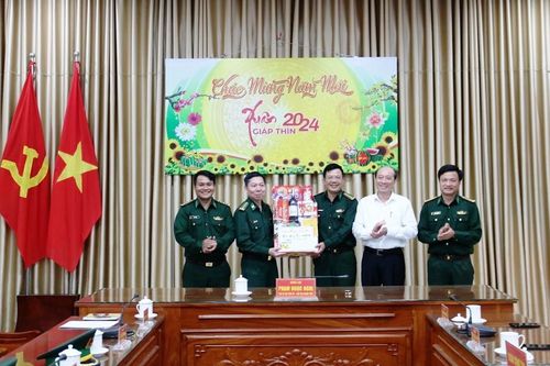 Lãnh đạo các bộ, ngành, địa phương thăm và chúc Tết các cơ quan, đơn vị BĐBP