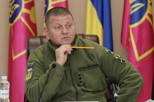 Ukraine bác tin cách chức Tổng Tư lệnh