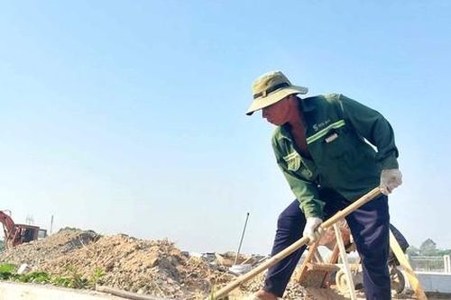 Hối hả thi công tuyến đường kết hợp phố đi bộ ven sông Sài Gòn qua Bình Dương