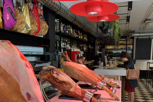 Ly kỳ chuyện lợn ăn quả sồi và những bí mật của món jamon
