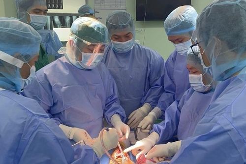 Y tế vùng ĐBSCL thực hiện thành công kỹ thuật thay khớp gối chuôi dài