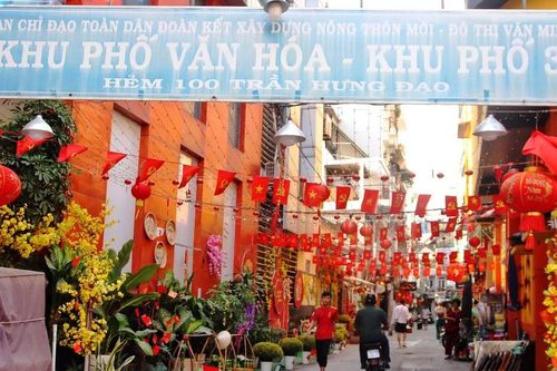 TP Hồ Chí Minh: Không khí Tết Giáp Thìn rạo rực tại các con hẻm, khu phố