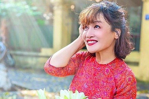 Nghệ sĩ Tú Oanh: Đời tư kín tiếng để giữ bình yên cho gia đình