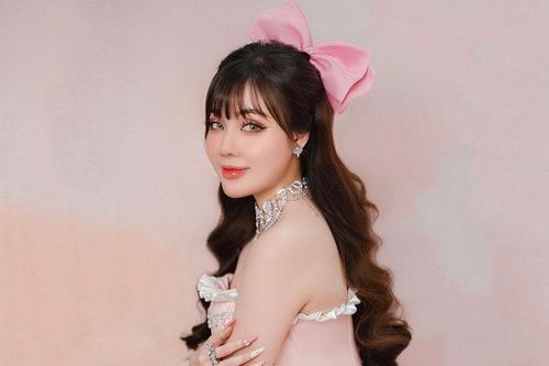 Nữ giảng viên Trường Đại học Ngoại ngữ sở hữu nhan sắc tựa hot girl