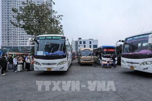 Nhà xe tăng chuyến đón khách dịp Tết